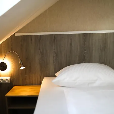 Skyline Suites Hotel Szálloda 3*