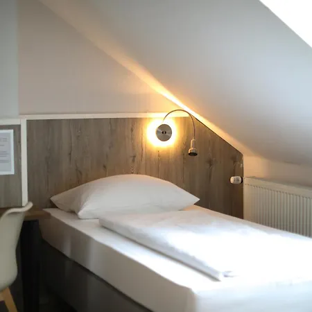 Skyline Suites Hotel 3*